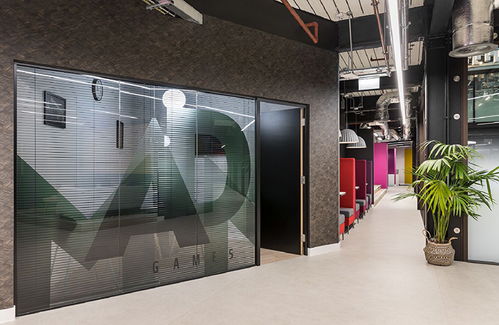 時尚辦公網 辦公設計 設計欣賞 繽紛時尚 移動游戲開發商product madness倫敦辦公設計欣賞